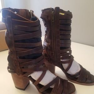 Freebird MAKALA Cognac strappy sandals
